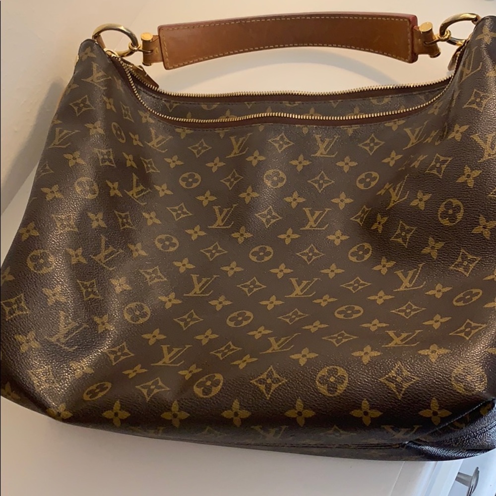 Louis Vuitton shoulder bag